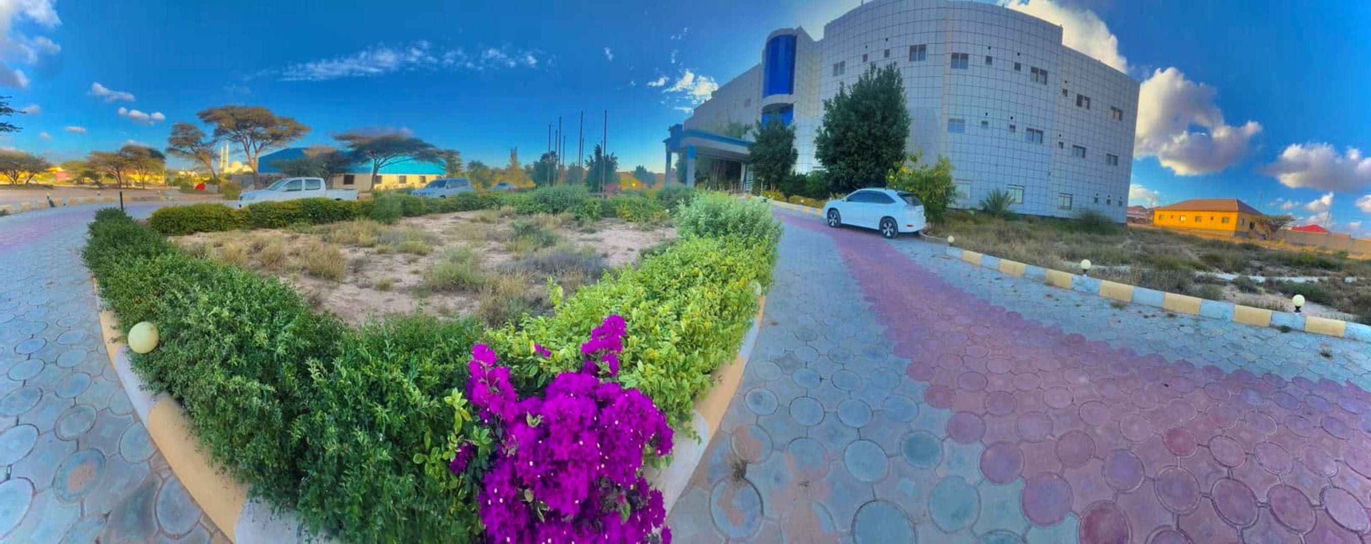 Grand Haadi Hotel